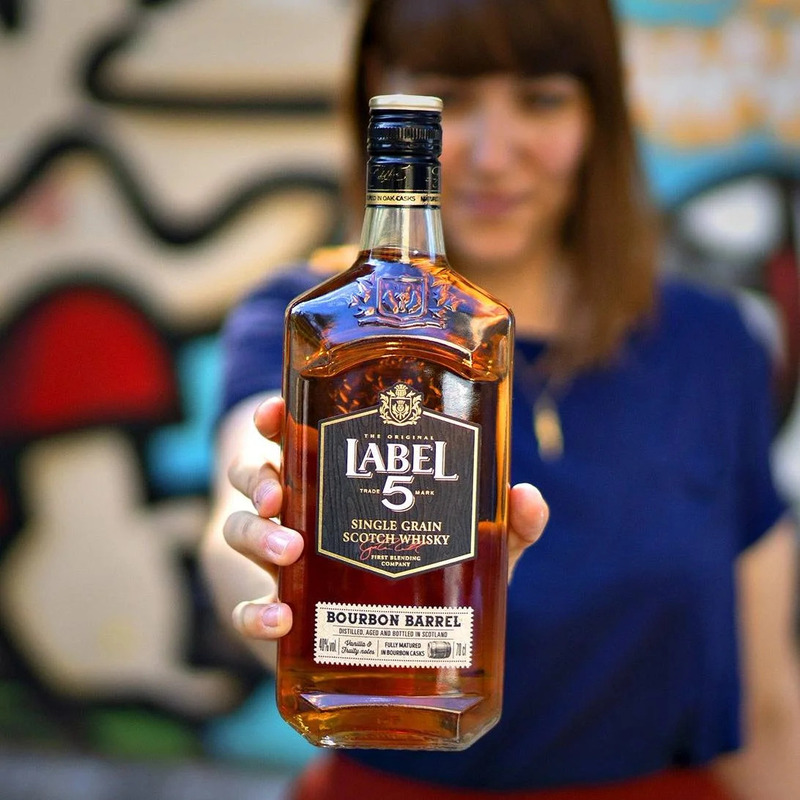 Tổng quan về rượu Whisky Label 5